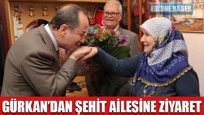 Şehit ailesini ziyaret etti