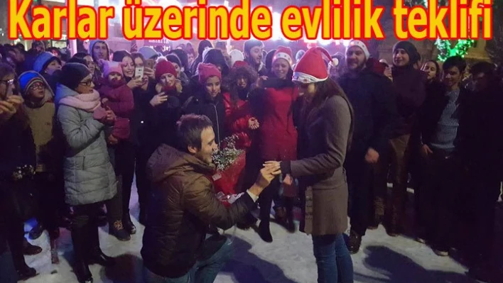 Yeni yılda evlilik teklifi