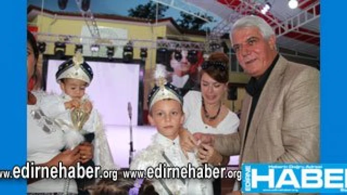 Altın taktılar
