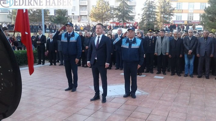 Büyük Önder Atatürk'ü anıyoruz