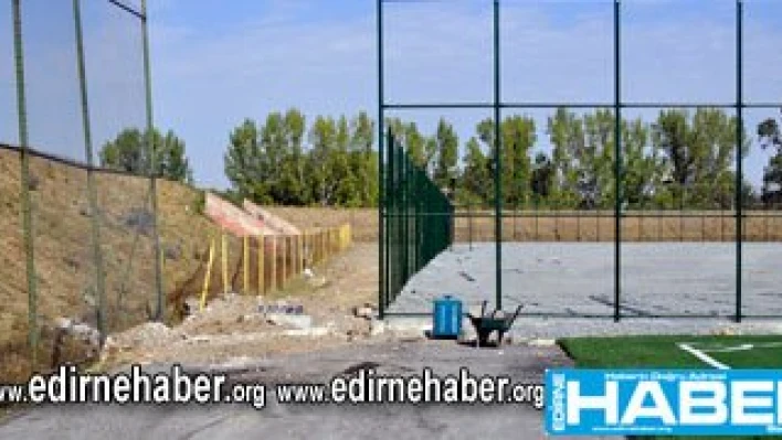 İkinci saha neden daraltıldı?