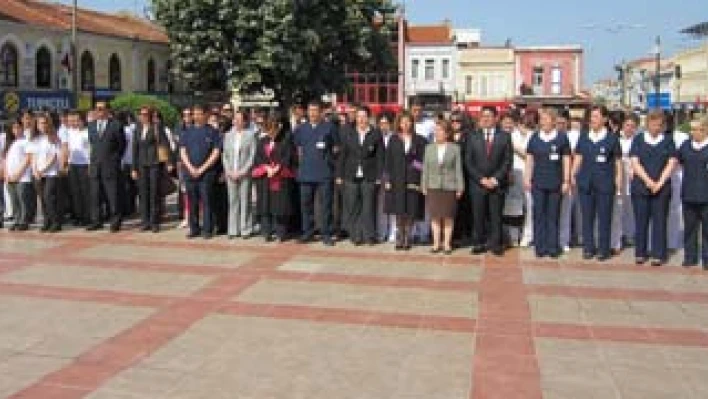 'Özürlü değil, kusurluyuz'