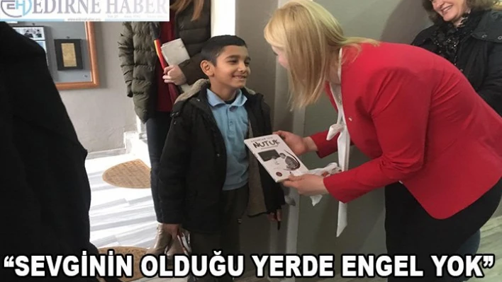 'Sevginin olduğu yerde engel yok'