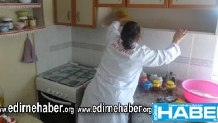 Lalapaşa belediyesinden ev temizliği