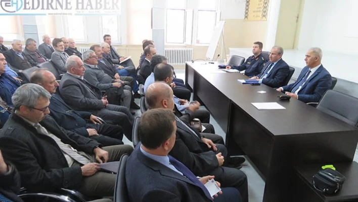 Lüleburgaz'da muhtarlar toplantısı yapıldı