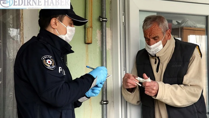 Yaşlı ve hastalara polis ekiplerinden 'teşekkürlü hizmet'
