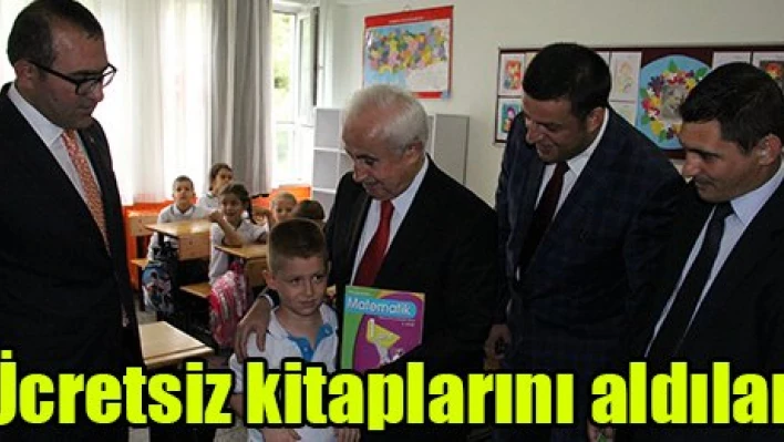 Ücretsiz kitaplarını aldılar