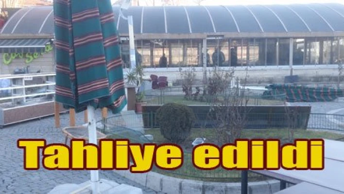 Polis ve zabıta eşliğinde tahliye