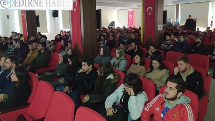 Üniversite öğrencilerine seminer 