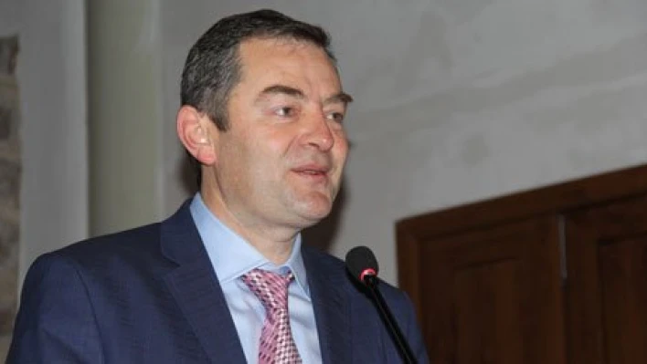 'Medya bıçak gibidir'