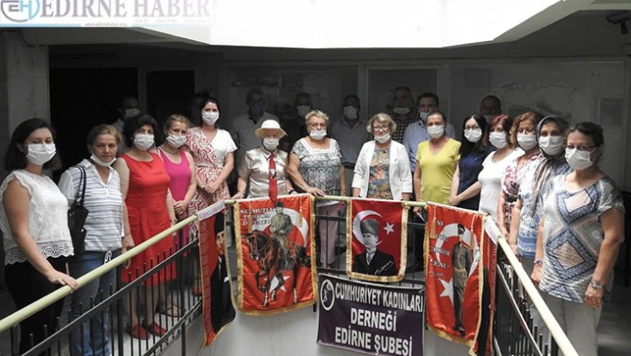 Cumhuriyet Kadınlarından Lozan Mesajı
