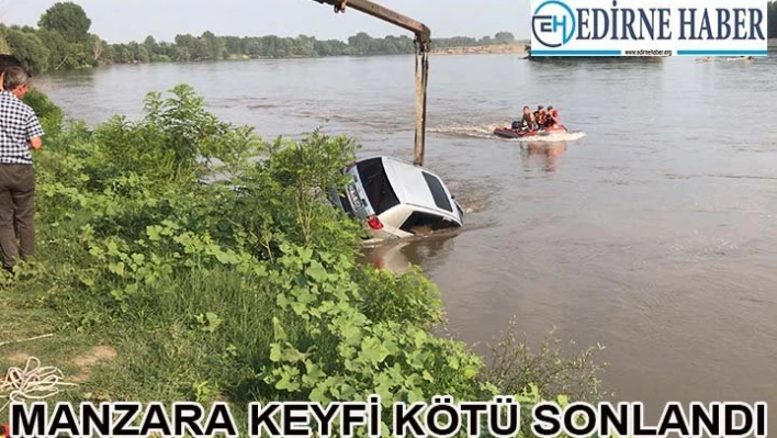 El freni çekilmeyen otomobil Meriç Nehri'ne düştüÂ 
