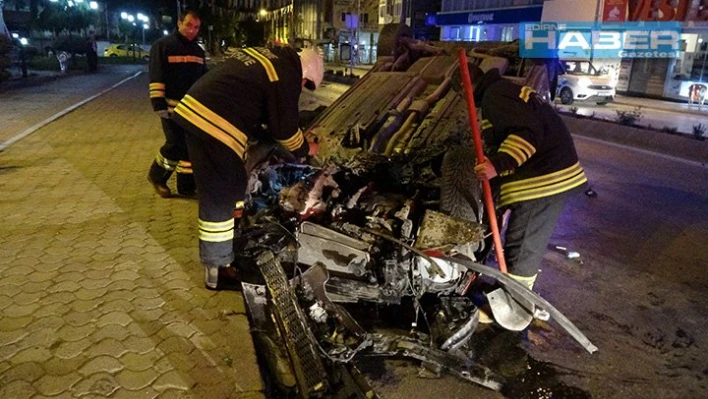 AŞIRI HIZ YÜZÜNDEN TAKLA ATTI