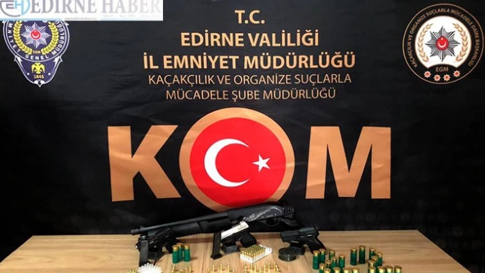 Silah kaçakçılığı iddiasıyla iki zanlı tutuklandı