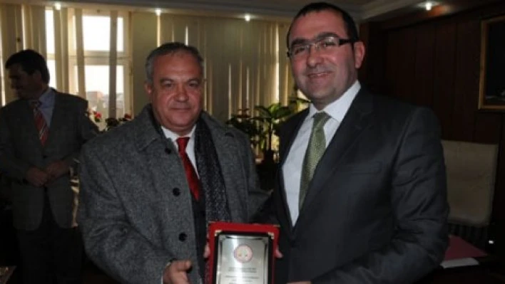 Okul aile birliğinden Özcan’a teşekkür ziyareti