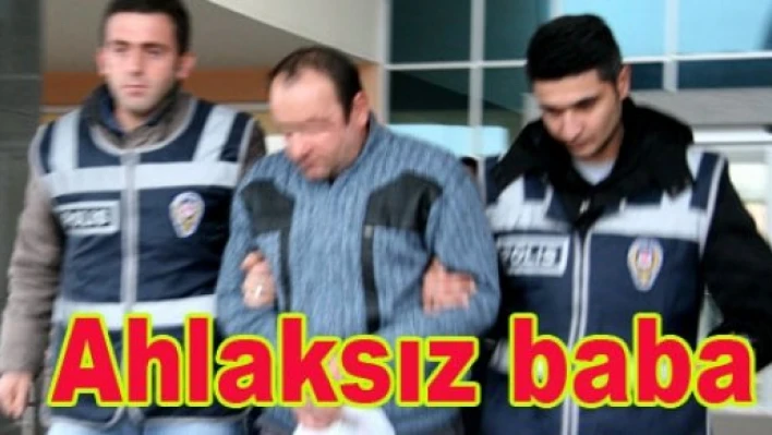 Öz kızına tecavüz