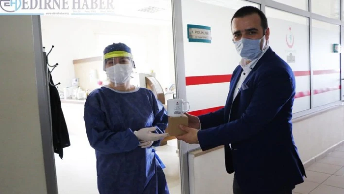 Sağlık çalışanlarına bayram hediyesi