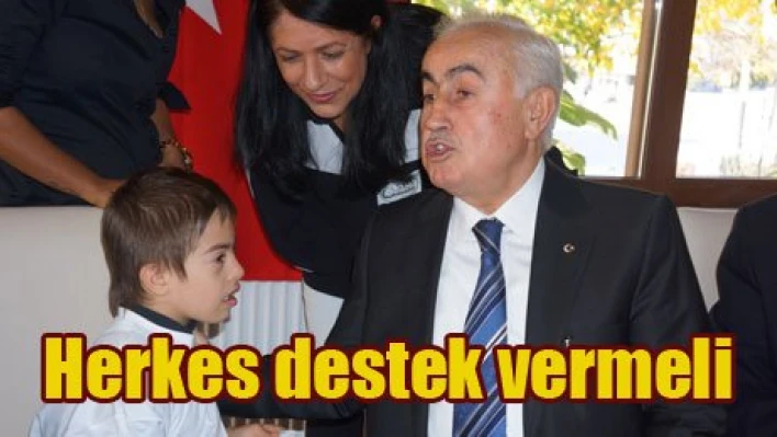 'Biz sizin yanınızdayız