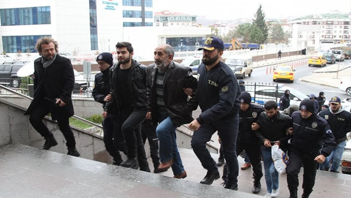 10 kişi adliye'de