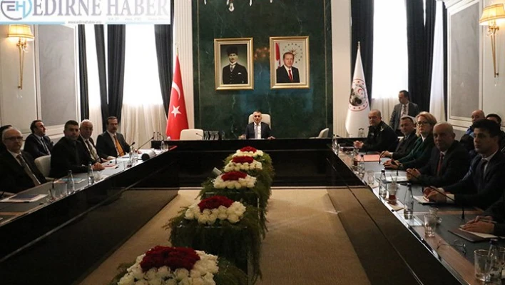 Bilgin, 15 projenin tanıtımını gerçekleştirdi