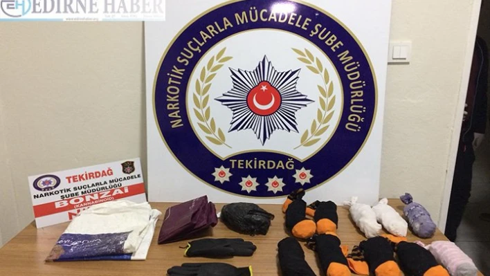 Uyuşturucuyu, Çoraplara gizlemişler