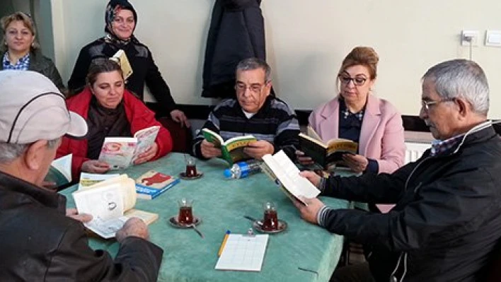 'Kitaplar sevgili dostlarımızdır'