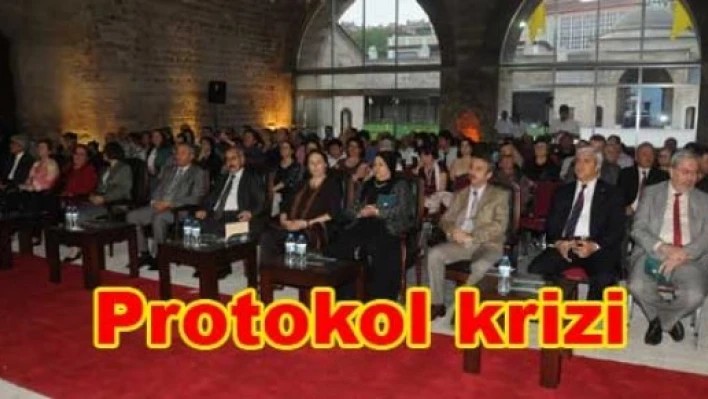 Konserde Protokol krizi