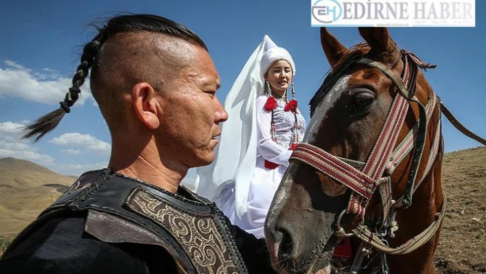 Kırgız kültürü ekmek kapıları oldu