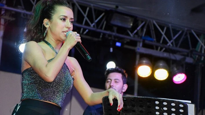 Coşku dolu konser