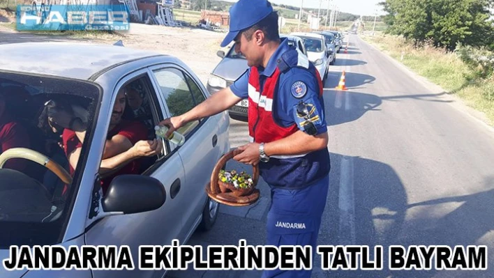 Jandarma'dan tatlı bayram