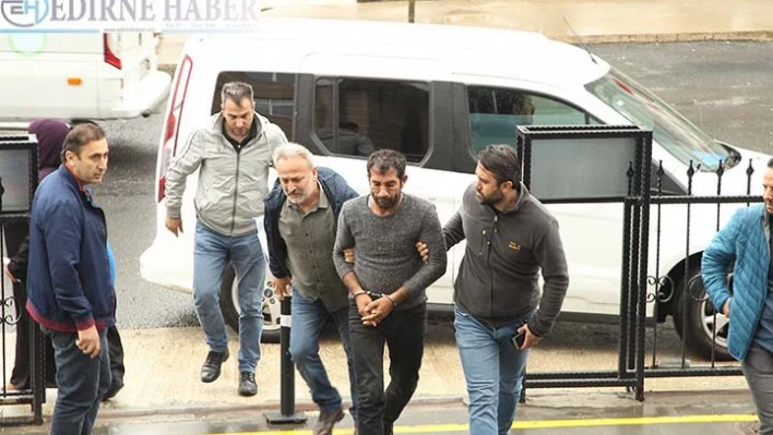 2 Kişiyi öldürdüğü iddia edilen zanlıya tutuklama
