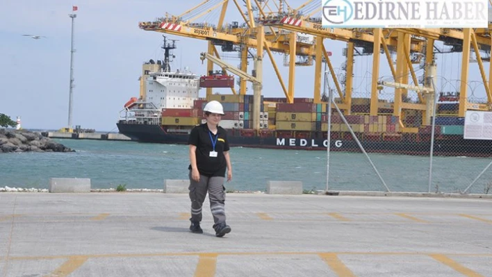 Beyrut'ta mahsur kalan öğrenci Türkiye'ye getirildi
