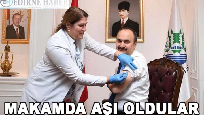 Makamda aşı oldular