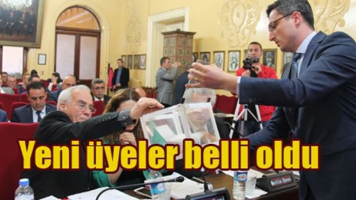 Üyeler seçildi