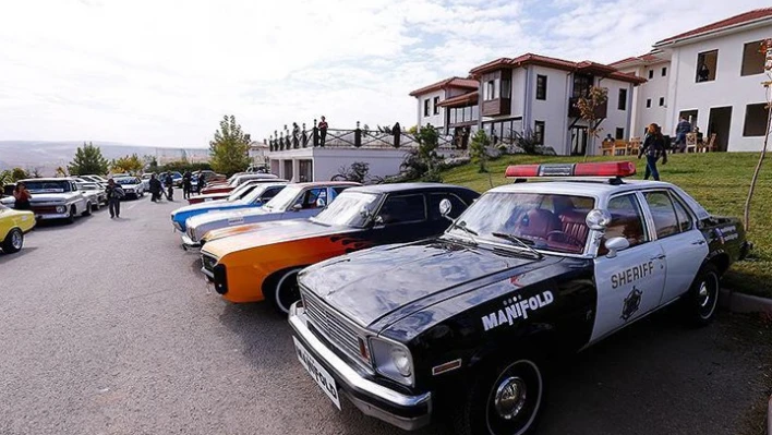 Klasik Otomobilciler buluştu