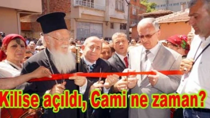 “Beyazıt Camisi ibadete açılmalı”