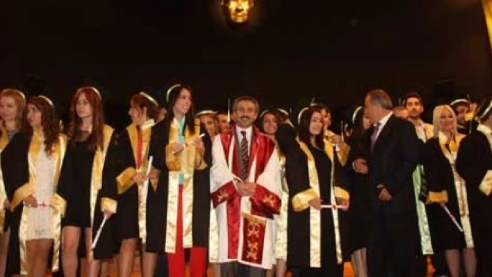 Mezuniyet sevinci