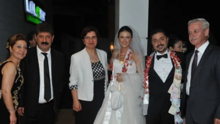  Böyle olur Baran'ın düğünü