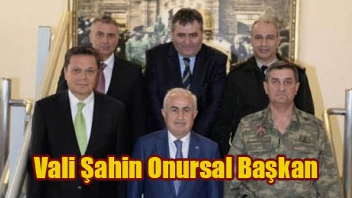 'Onursal başkanımız'