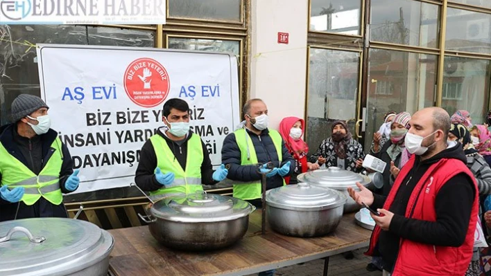 Roman vatandaşlar, Nildem öğretmen için mevlit okutup yemek dağıttı