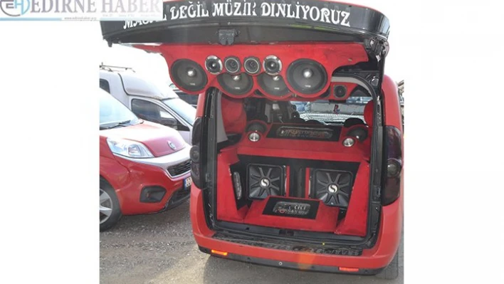 Keşan'da içerisinde uygunsuz ses sistemi bulunan araç trafikten men edildi