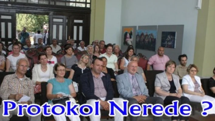  90. yıl kutlamasında Protokol yoktu