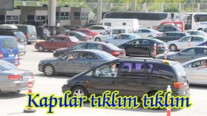  Kapıkule'de gurbetçi yoğunluğu
