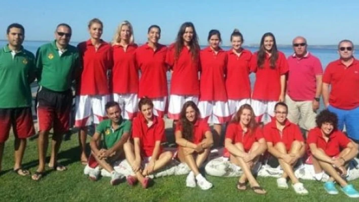  Kamp sürüyor