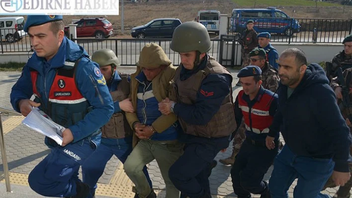 İş arkadaşını silahla yaralayıp kamyonetten düşürmüş