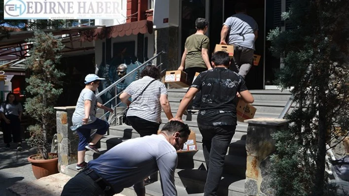 LÖSEV'den gıda yardımı