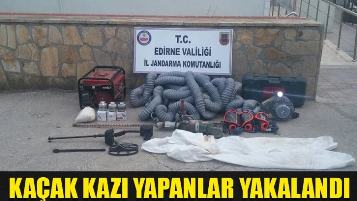 Elbiseleri yakalattı
