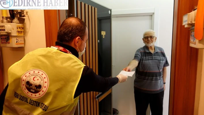 Bayram ikramiyesini Milli Dayanışma Kampanyası'na bağışladı