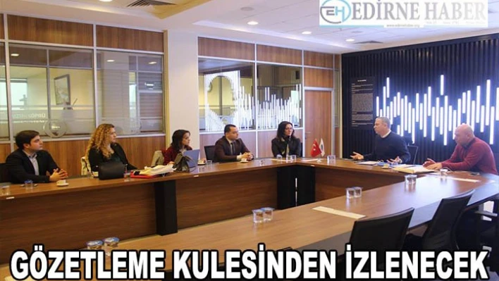 Tarihi taş köprü, gözetleme kulesinden izlenecek