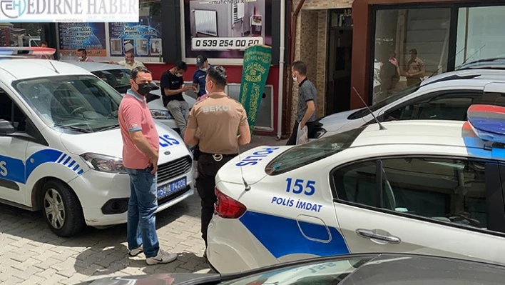  13 yaşındaki üvey kızı tarafından darbedilip bıçaklandığı iddia edilen kadın öldü
